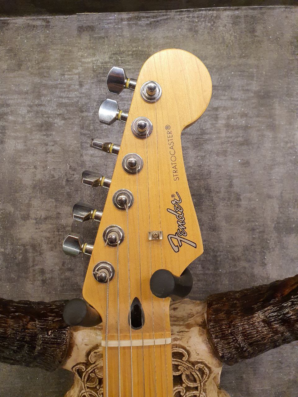 Fender MIJ Standard Stratocaster (ST-STD)